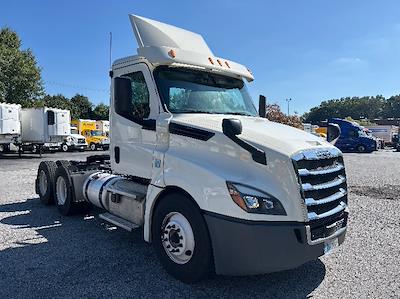 Used 2018 Freightliner Cascadia Detroit DD13 Semi Truck for sale #316704 - photo 1
