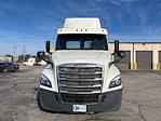 Used 2018 Freightliner Cascadia Detroit DD13 Semi Truck for sale #316727 - photo 2