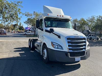Used 2018 Freightliner Cascadia Detroit DD13 Semi Truck for sale #316728 - photo 1