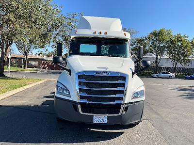 Used 2018 Freightliner Cascadia Detroit DD13 Semi Truck for sale #316728 - photo 2