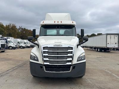 Used 2018 Freightliner Cascadia Detroit DD13 Semi Truck for sale #316739 - photo 2