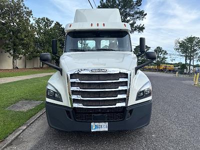 Used 2018 Freightliner Cascadia Detroit DD13 Semi Truck for sale #316751 - photo 2