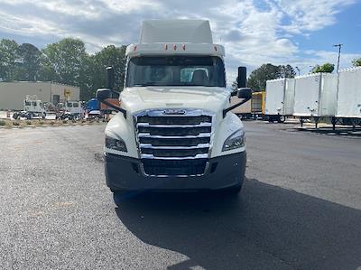 Used 2018 Freightliner Cascadia Detroit DD13 Semi Truck for sale #316762 - photo 2