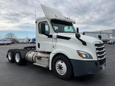 Used 2018 Freightliner Cascadia Detroit DD13 Semi Truck for sale #316767 - photo 1