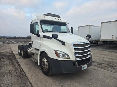 Used 2018 Freightliner Cascadia Detroit DD13 Semi Truck for sale #316796 - photo 1