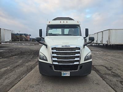 Used 2018 Freightliner Cascadia Detroit DD13 Semi Truck for sale #316796 - photo 2
