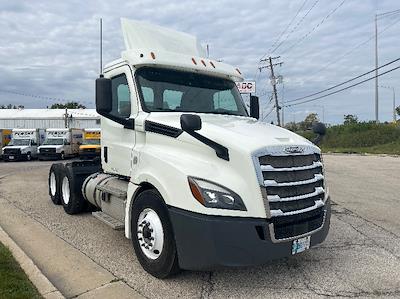 Used 2018 Freightliner Cascadia Detroit DD13 Semi Truck for sale #316858 - photo 1