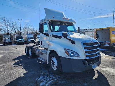 Used 2018 Freightliner Cascadia Detroit DD13 Semi Truck for sale #316880 - photo 1