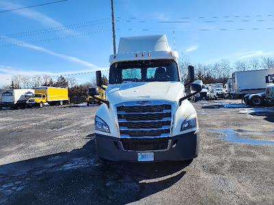 Used 2018 Freightliner Cascadia Detroit DD13 Semi Truck for sale #316880 - photo 2