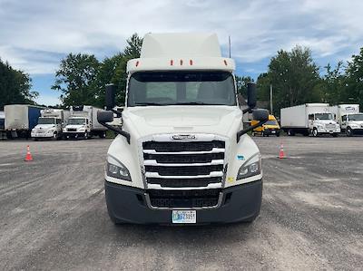 Used 2018 Freightliner Cascadia Detroit DD13 Semi Truck for sale #316904 - photo 2