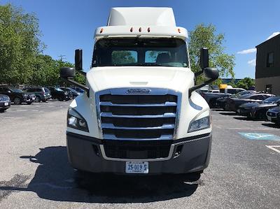 Used 2018 Freightliner Cascadia Detroit DD13 Semi Truck for sale #316925 - photo 2