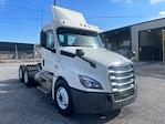 Used 2018 Freightliner Cascadia Detroit DD13 Semi Truck for sale #316945 - photo 1