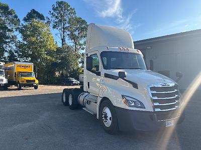 Used 2018 Freightliner Cascadia Detroit DD13 Semi Truck for sale #316946 - photo 1