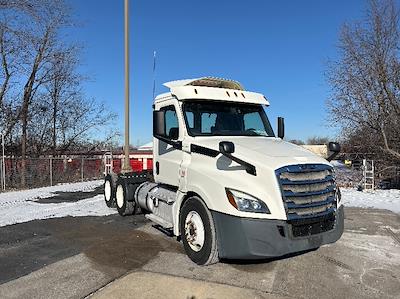 Used 2018 Freightliner Cascadia - photo 1