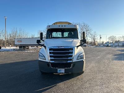 Used 2018 Freightliner Cascadia - photo 1