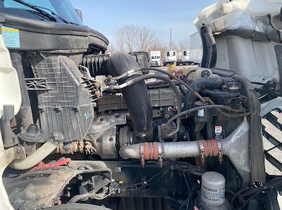 Used 2018 Freightliner Cascadia - photo 1