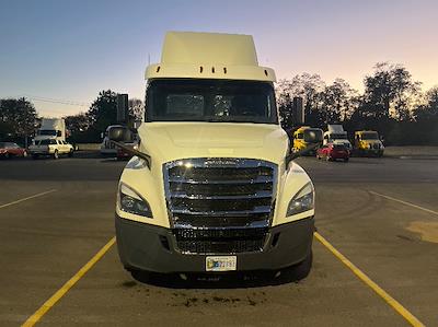 Used 2018 Freightliner Cascadia Detroit DD13 Semi Truck for sale #317145 - photo 2