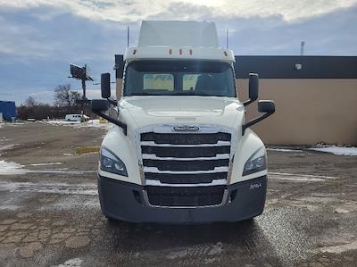 Used 2018 Freightliner Cascadia Detroit DD13 Semi Truck for sale #317167 - photo 2