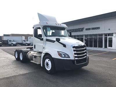 Used 2018 Freightliner Cascadia Detroit DD13 Semi Truck for sale #317170 - photo 1