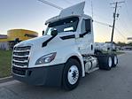 Used 2018 Freightliner Cascadia Detroit DD13 Semi Truck for sale #317182 - photo 3