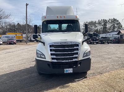 Used 2018 Freightliner Cascadia Detroit DD13 Semi Truck for sale #317188 - photo 2