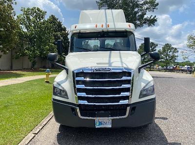 Used 2018 Freightliner Cascadia Detroit DD13 Semi Truck for sale #317199 - photo 2