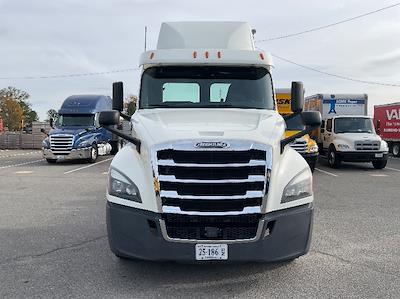 Used 2018 Freightliner Cascadia Detroit DD13 Semi Truck for sale #317248 - photo 2