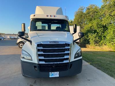 Used 2018 Freightliner Cascadia Detroit DD13 Semi Truck for sale #317253 - photo 2