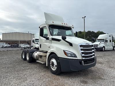 Used 2018 Freightliner Cascadia Detroit DD13 Semi Truck for sale #317257 - photo 1