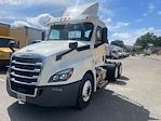 Used 2018 Freightliner Cascadia Detroit DD13 Semi Truck for sale #317258 - photo 3
