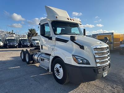 Used 2018 Freightliner Cascadia Detroit DD13 Semi Truck for sale #317264 - photo 1