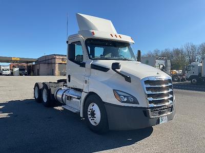 Used 2018 Freightliner Cascadia Detroit DD13 Semi Truck for sale #317299 - photo 1