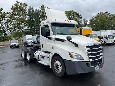 Used 2018 Freightliner Cascadia Detroit DD13 Semi Truck for sale #317309 - photo 1
