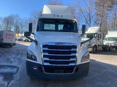 Used 2018 Freightliner Cascadia Detroit DD13 Semi Truck for sale #317313 - photo 2