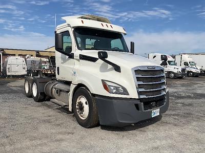 Used 2018 Freightliner Cascadia - photo 1