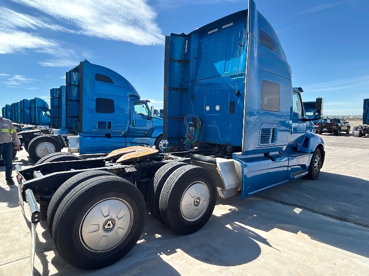 Used 2021 International LT - photo 9