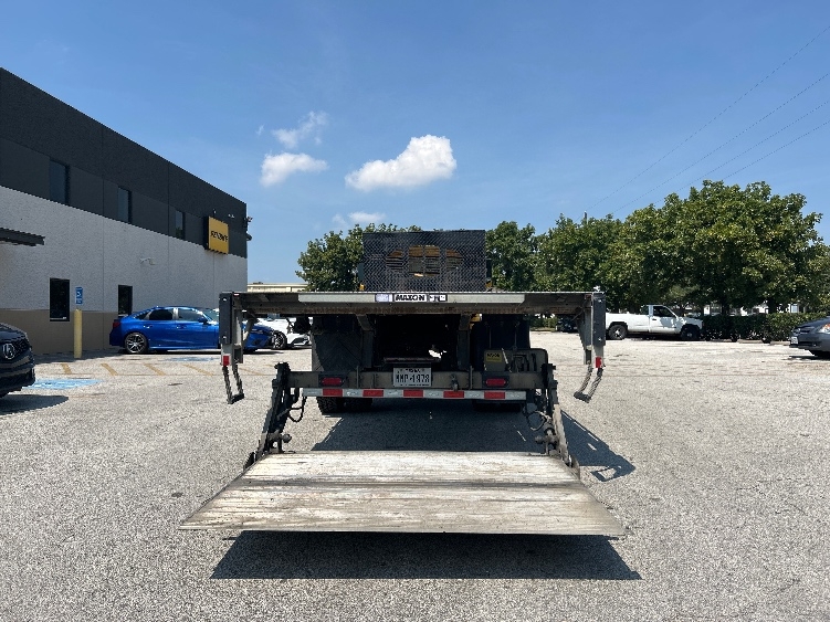 Used 2019 Freightliner M2 106 - photo 11