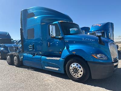 Used 2021 International LT - photo 1
