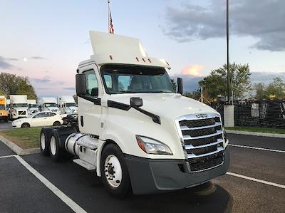 Used 2018 Freightliner Cascadia Detroit DD13 Semi Truck for sale #319584 - photo 1