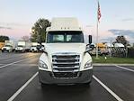 Used 2018 Freightliner Cascadia Detroit DD13 Semi Truck for sale #319584 - photo 2