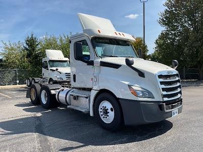 Used 2018 Freightliner Cascadia Detroit DD13 Semi Truck for sale #319585 - photo 1