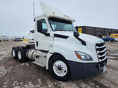 Used 2018 Freightliner Cascadia Detroit DD13 Semi Truck for sale #319598 - photo 1