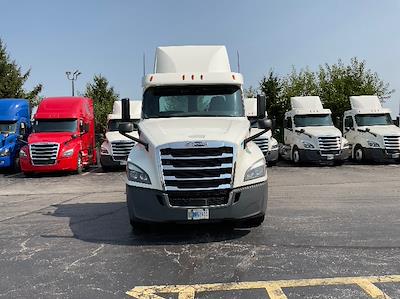 Used 2018 Freightliner Cascadia Detroit DD13 Semi Truck for sale #319613 - photo 2