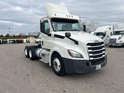Used 2018 Freightliner Cascadia Detroit DD13 Semi Truck for sale #319619 - photo 1