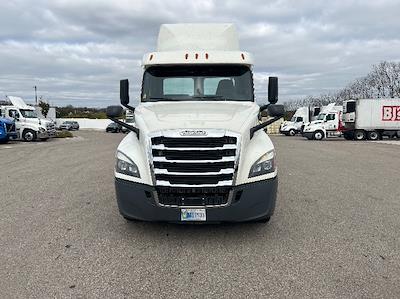 Used 2018 Freightliner Cascadia Detroit DD13 Semi Truck for sale #319619 - photo 2