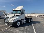 Used 2018 Freightliner Cascadia Detroit DD13 Semi Truck for sale #319620 - photo 3