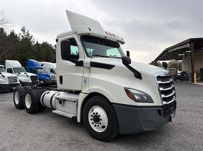 Used 2018 Freightliner Cascadia Detroit DD13 Semi Truck for sale #319642 - photo 1