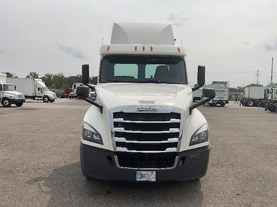 Used 2018 Freightliner Cascadia Detroit DD13 Semi Truck for sale #319643 - photo 2