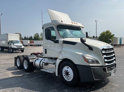 Used 2018 Freightliner Cascadia Detroit DD13 Semi Truck for sale #319644 - photo 1