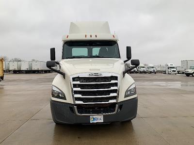 Used 2018 Freightliner Cascadia Detroit DD13 Semi Truck for sale #319654 - photo 2